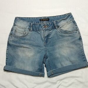 RECRUIT Jean Shorts with Cuffed Hem and Faded Finish SIZE 6